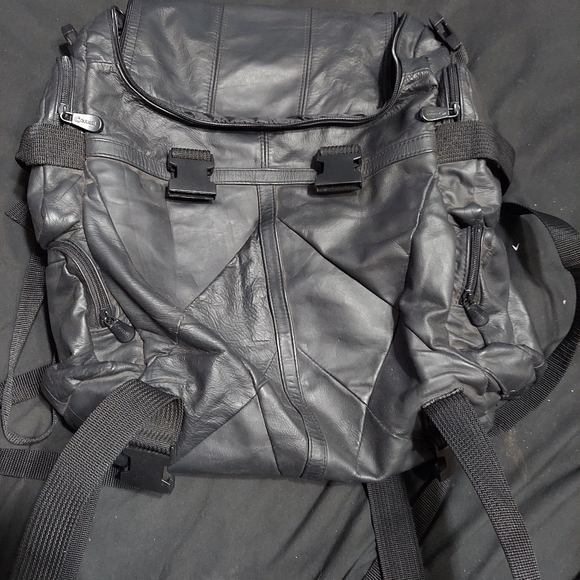 Motorcycle backpack - Picture 9 of 10